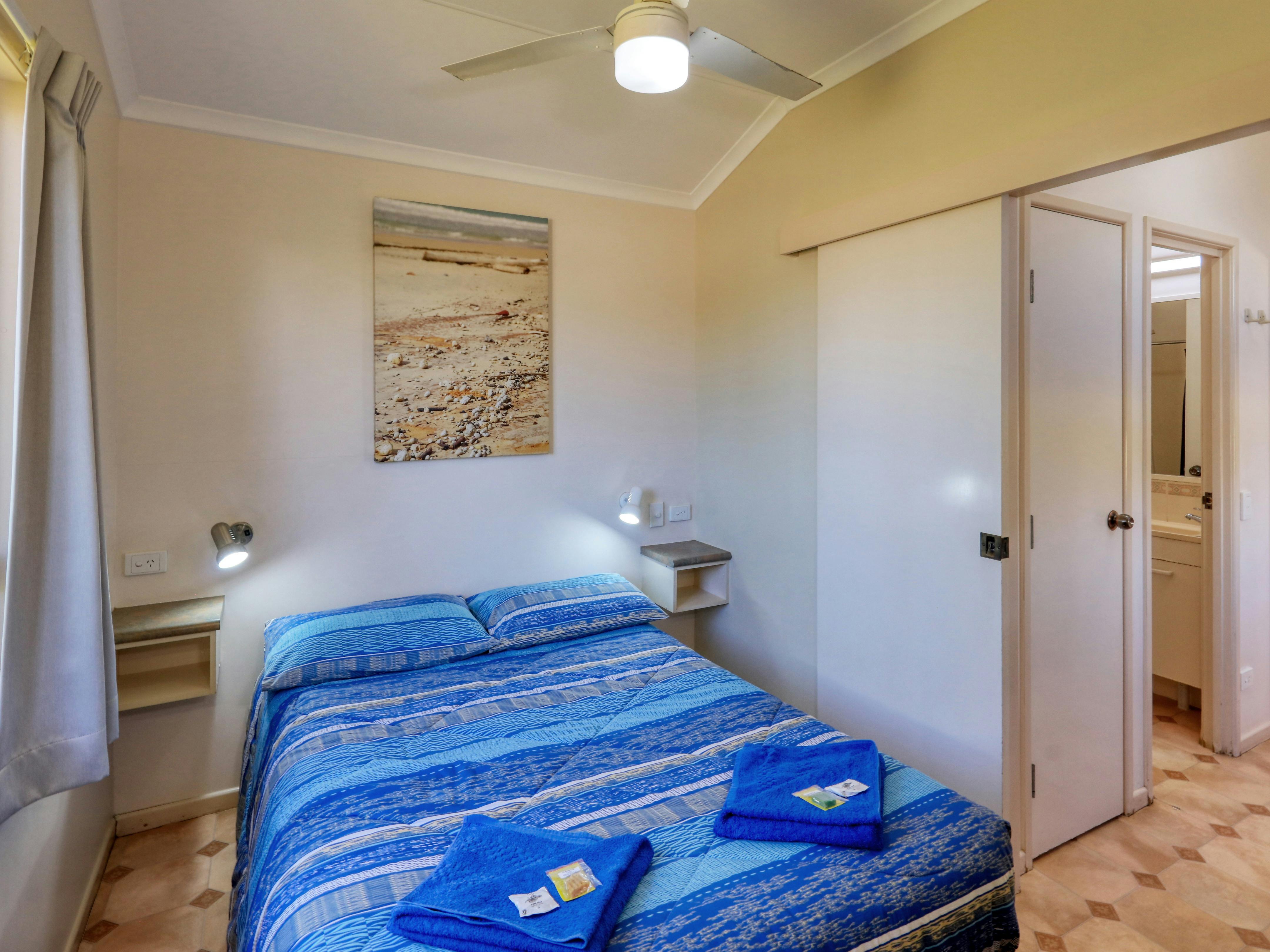 Bathroom, shower, toilet and cooking facilities